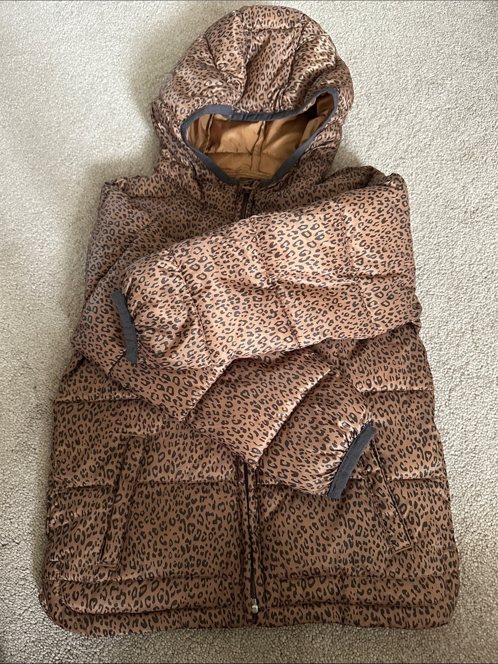 GAP baby Leopard Hooded Puffer Sz 5 kids/ toddler